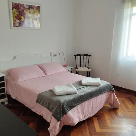 Rica House Holiday home Negreira